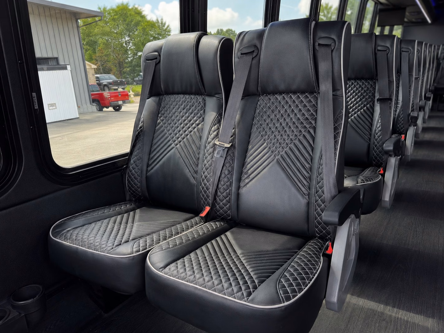 use a charter bus for university of oklahoma team and faculty travel